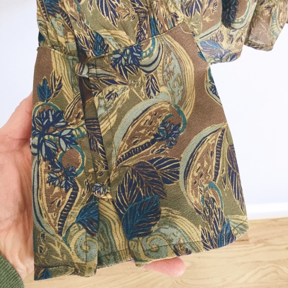 Free People Top flowy leaf pattern button down blouse - Picture 6 of 8